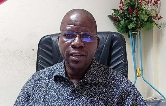 Tension et suspense autour du procès entre le leader syndical Moussa Diallo et l’écrivain Adama Siguiré