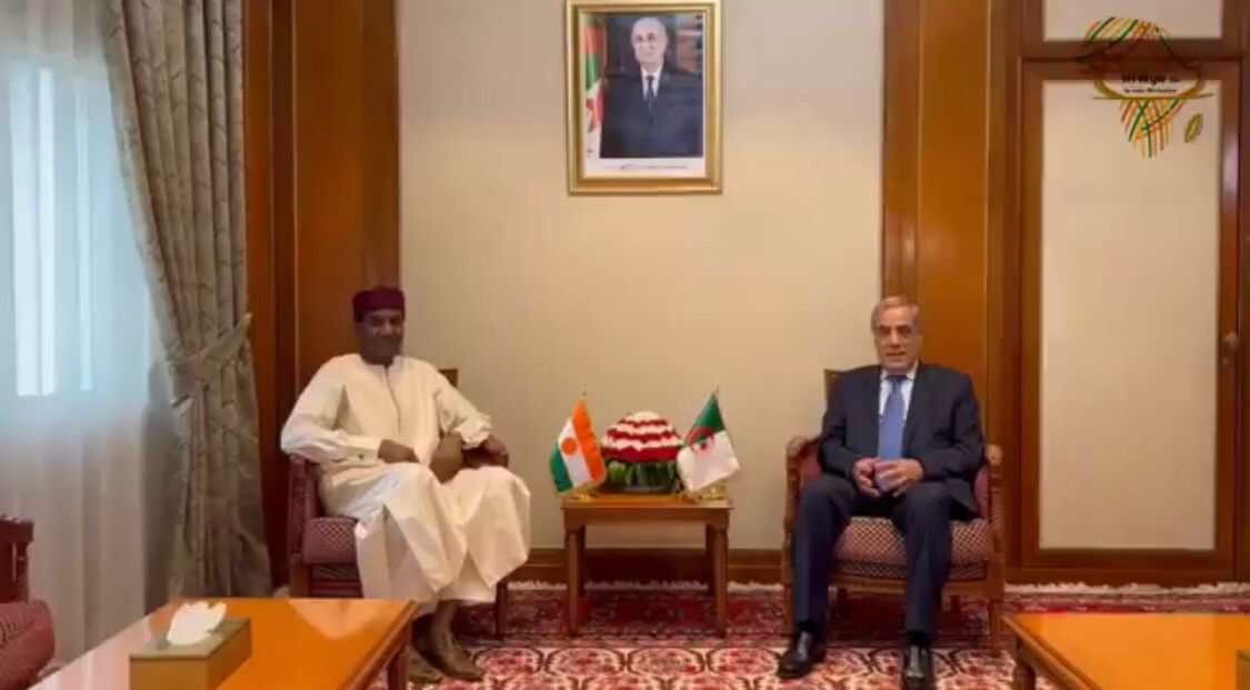 Rencontre entre Ali Mahman Lamine Zeine et Nadir Larbaoui à Alger : Renforcement des relations Bilatérales Algérie-Niger