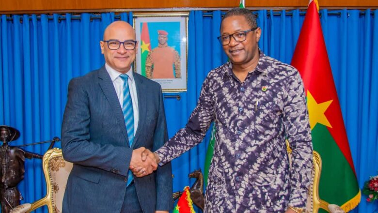 Les ambassadeurs d’Égypte et des Pays