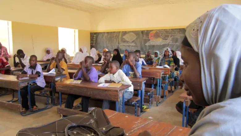 suspension des cours Mali