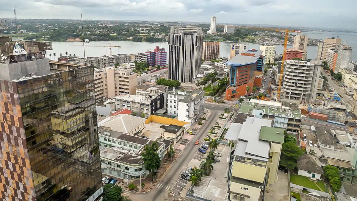 La Côte d’Ivoire supprime le visa douanier pour les marchandises vers le Mali et le Burkina Faso.