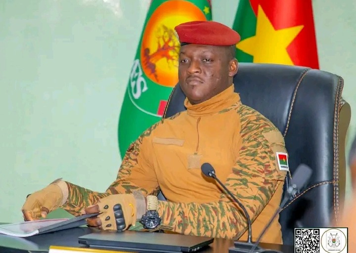 « Il n’y a ni n°1, ni n°2 » : Ibrahim Traoré écarte toute comparaison avec 1987 et met en garde contre les divisions