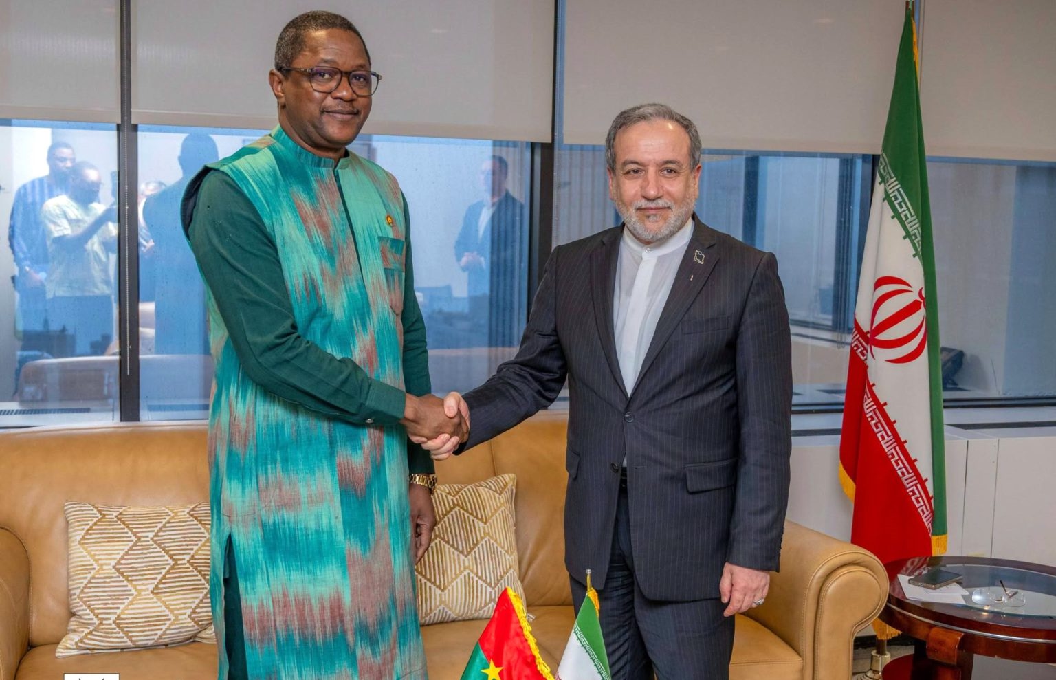 Burkina Faso : Karamoko Jean Marie Traoré renforce les liens avec l’Iran et l’Algérie