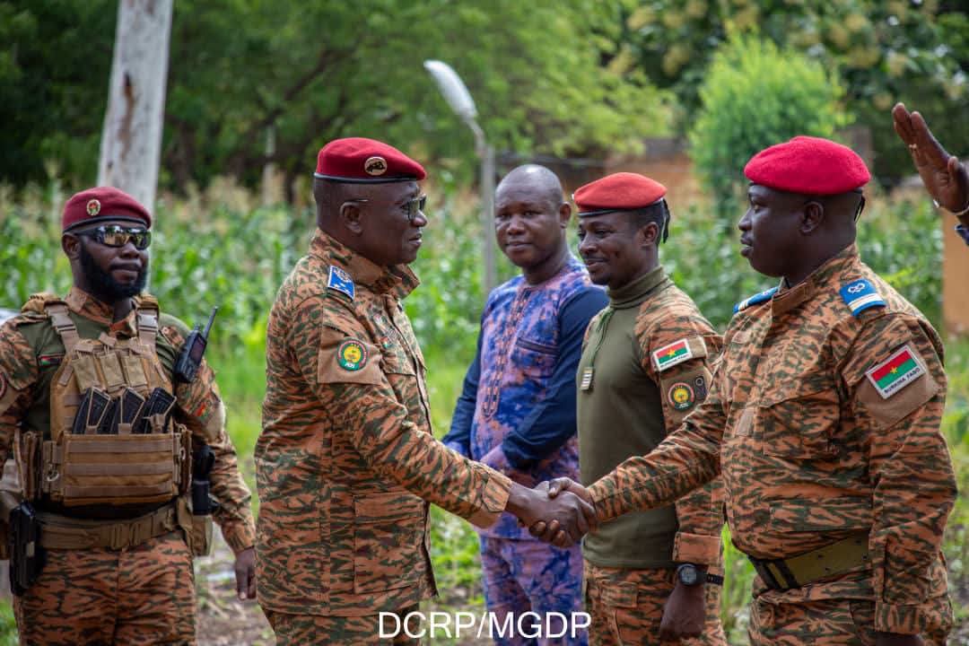 Burkina Faso : à Boromo, Célestin Simporé salue l’engagement des populations et des Forces combattantes