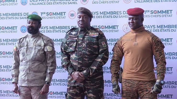 AES : de l’alliance de défense à la construction d’un espace politique et économique commun