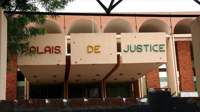 Burkina Faso : le procès de l’affaire du trading s’ouvre avec plus de 1 000 victimes